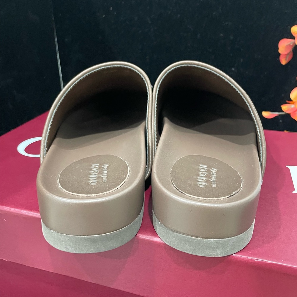 Gucci Women's Sandals - Picture 4 of 5